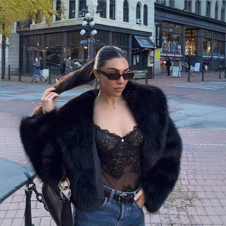 Damen Kurze Cropped Kunstpelzjacke mit voluminösem Schalkragen Echo Archiv