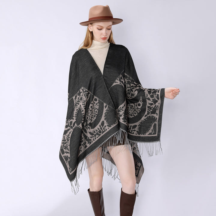 Damen Oversize-Umhangponcho mit floralen Medaillon-Jacquard und Fransensaum Echo Archiv