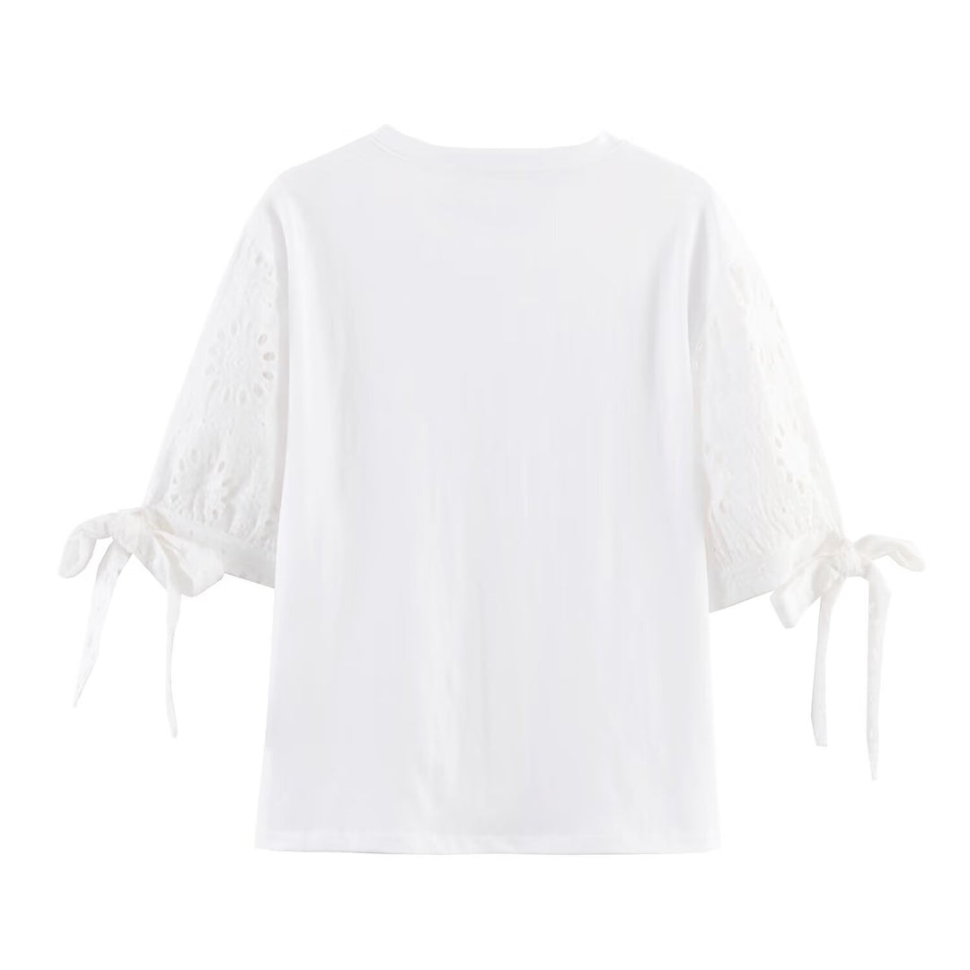 Damen T-Shirt mit elegantem Spitzenschnitt und zeitloser Schleifen-Applikation Echo Archiv