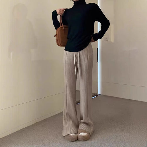 Damen Elegante und bequeme Plissee-Hose Echo Archiv