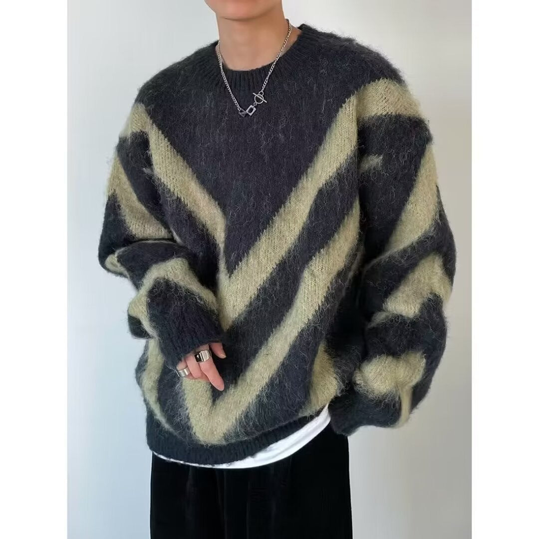 Herren Modischer Grobstrickpullover mit Chevron-Muster Echoarchiv
