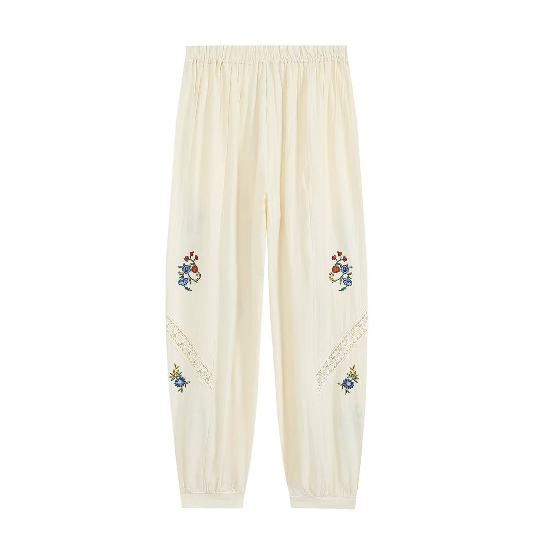 Damen Locker geschnittene Boho-Hose mit floraler Stickerei, Spitzeneinsätzen und elastischen Bündchen Echo Archiv