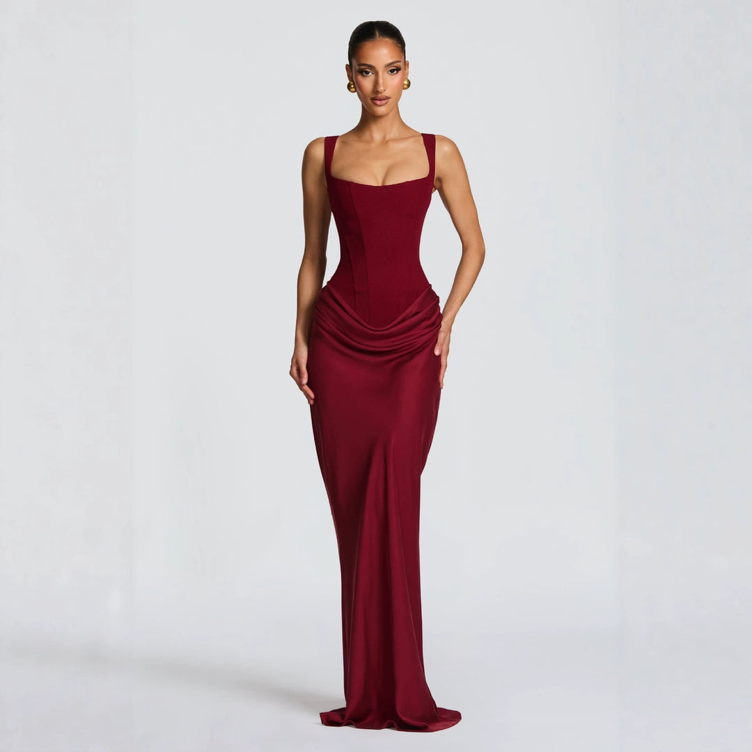 Damen Elegantes Maxikleid mit figurformendem Schnitt und zarten Drapierungen Echo Archiv