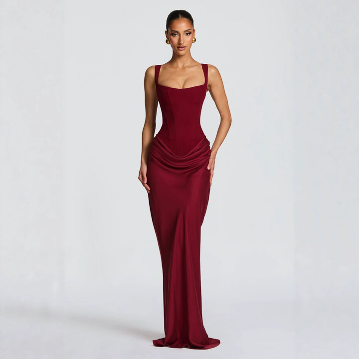 Damen Elegantes Maxikleid mit figurformendem Schnitt und zarten Drapierungen Echo Archiv