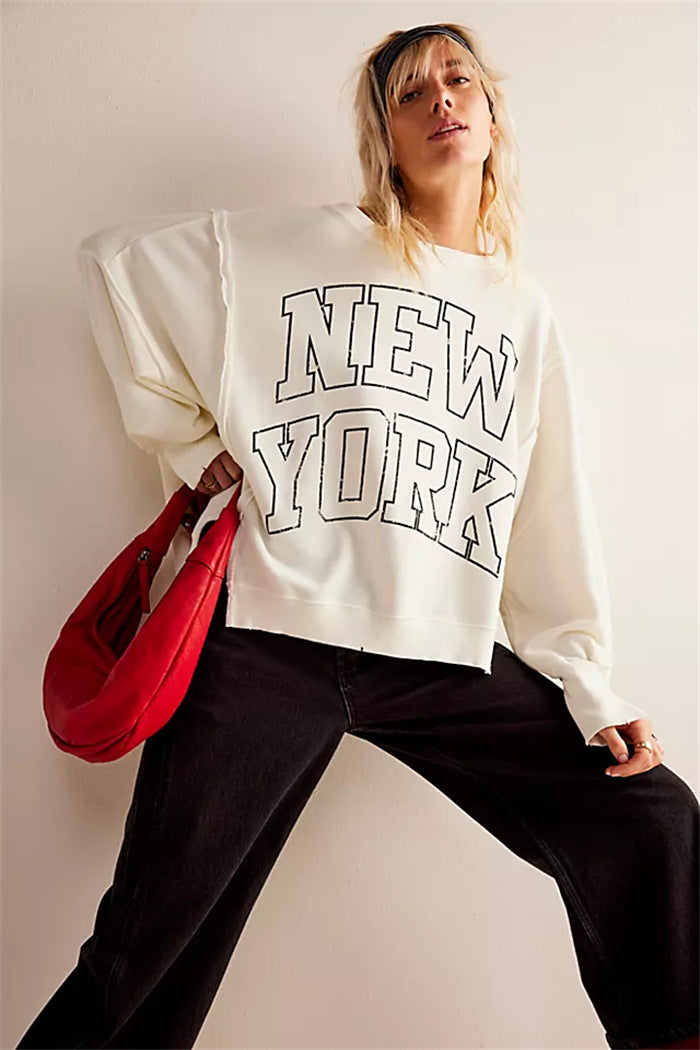 Damen oversized Sweatshirt mit Rüben-Print, ausgefransten Nahtakzenten und Daumenlochärmeln – Avérine