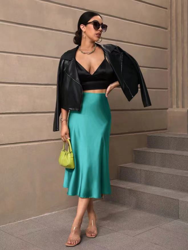 Damen Satin Rock mit schwingendem Saum und elegantem Schnitt Echoarchiv