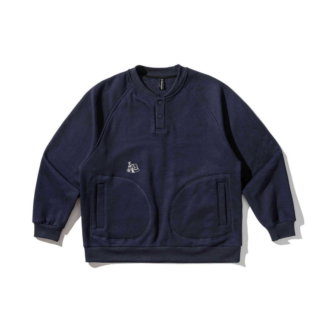 Herren Sweatshirt mit Knopfleiste im Henley‑Stil, Raglanärmeln und aufgesetzten Rundtaschen Echoarchiv