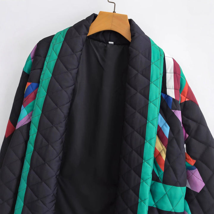 Damen nan gesteppte Kimonojacke mit geometrischem Patchwork und offener Front Echo Archiv