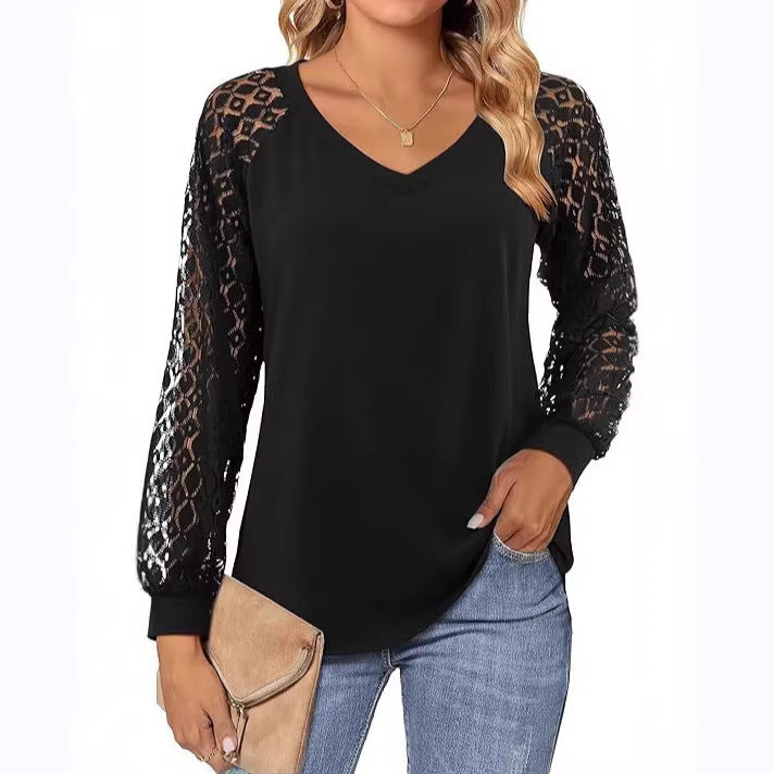 Damen Feines V‑Neck Longsleeve mit transparenten Häkelärmel‑Details – Avérine