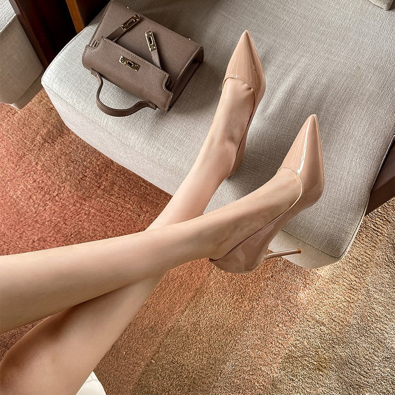 Damen Formschöne spitz zulaufende Lack-Pumps mit schlankem Stiletto-Absatz Echo Archiv