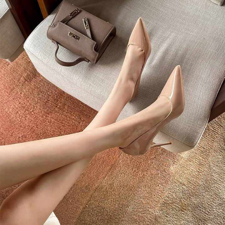 Damen Formschöne spitz zulaufende Lack-Pumps mit schlankem Stiletto-Absatz Echo Archiv