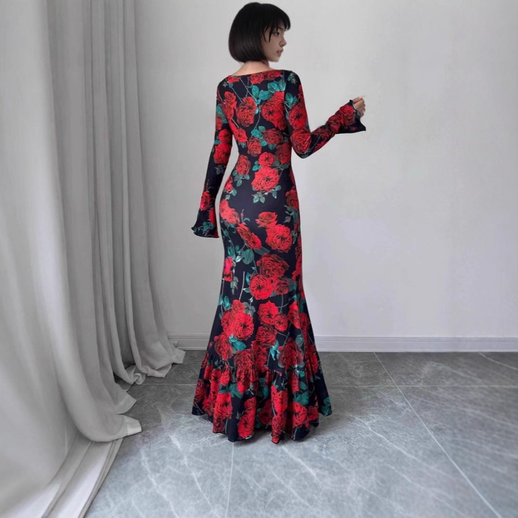 Damen nan eng anliegendes Maxikleid mit Meerjungfrauen-Schnitt, langen Glockenärmeln und Rüschensaum Echo Archiv