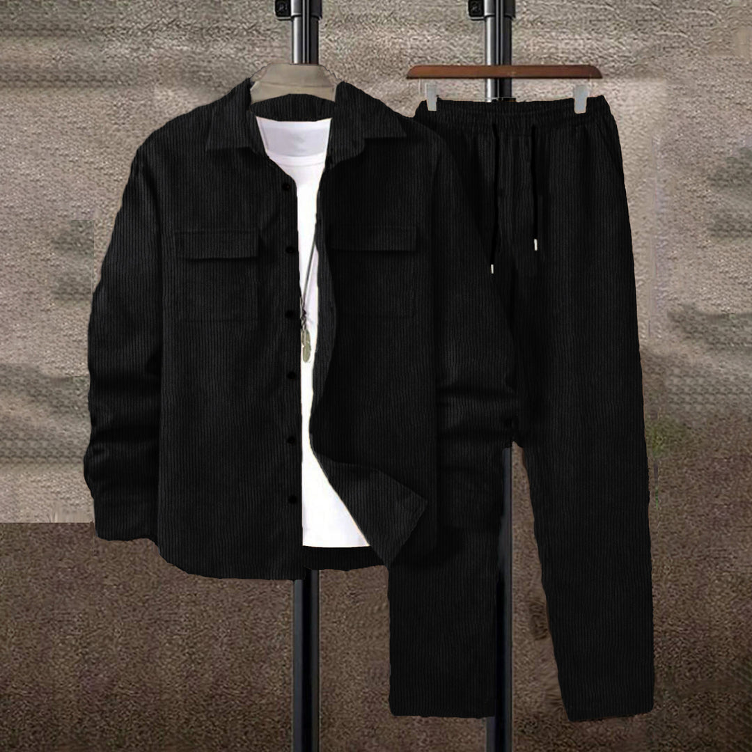 Herren Freizeitanzug mit gestreiftem Design und praktischen Taschen Echoarchiv