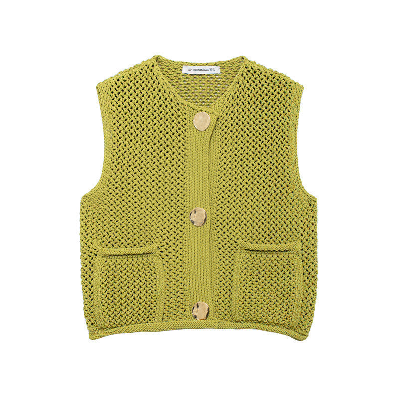 Damen gehäkelte Strickweste mit großen Zierknöpfen und Aufsatztaschen – Veloura