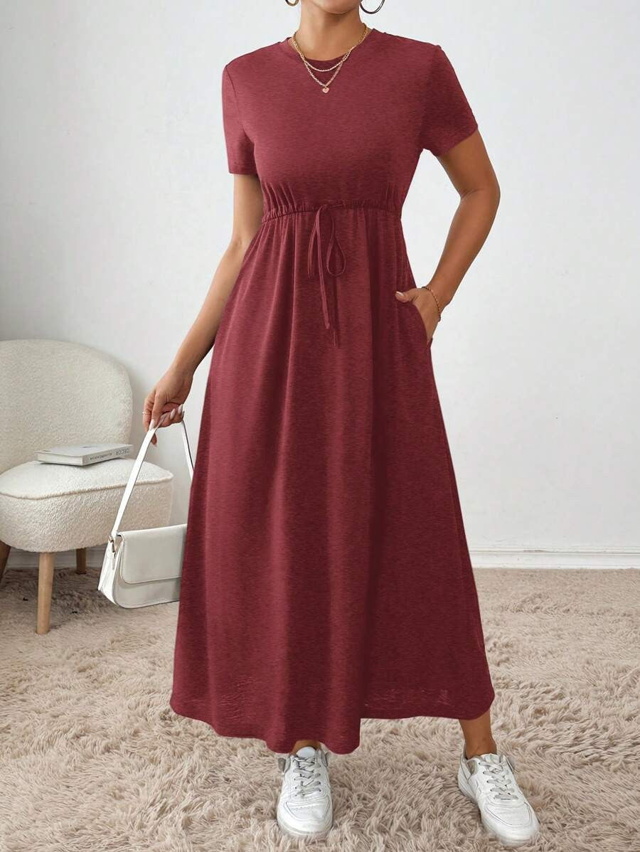 Damen lässiges Maxikleid mit elastischem Taillenbund und Rundhalsausschnitt Echo Archiv
