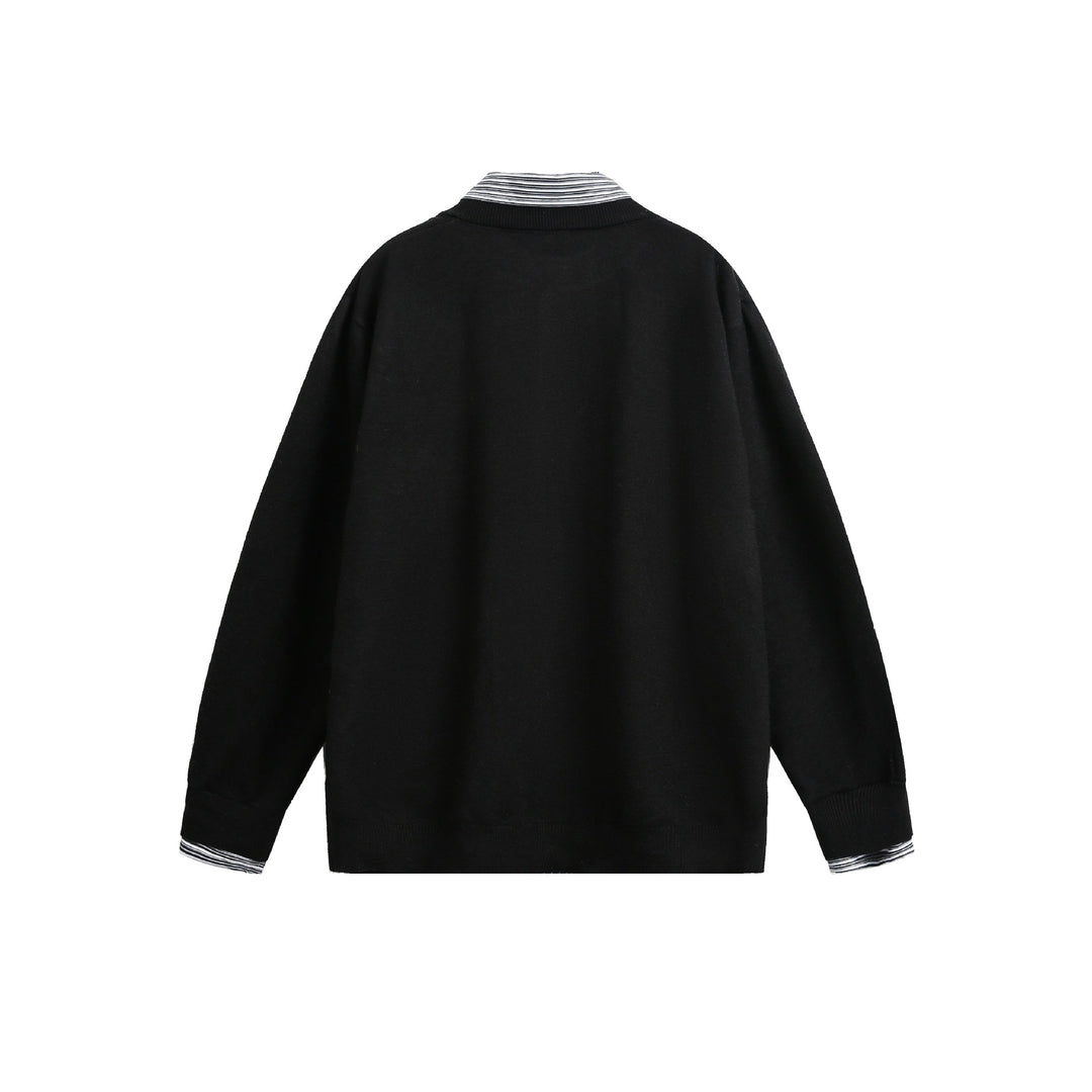 Unisex Lagenlook Strickcardigan mit eingearbeitetem Hemdkragen und Knopfleiste Echoarchiv