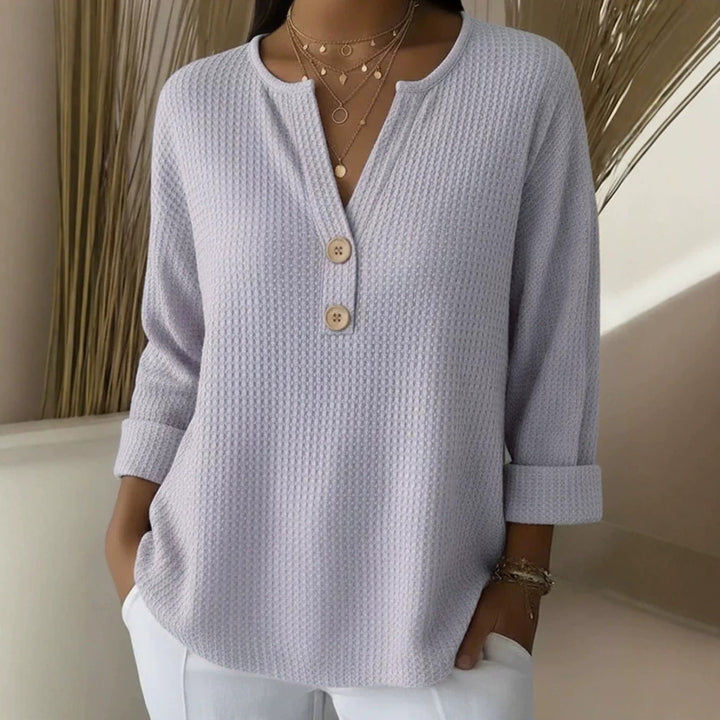 Damen Waffelstruktur Henley-Shirt mit V-Ausschnitt kurze Knopfleiste und krempelbaren 3/4-Ärmeln – Avérine