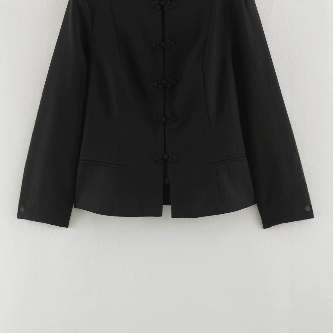 Damen Kurzjacke im Chinoiserie‑Stil mit Stehkragen und Knotenknopfverschluss Echoarchiv