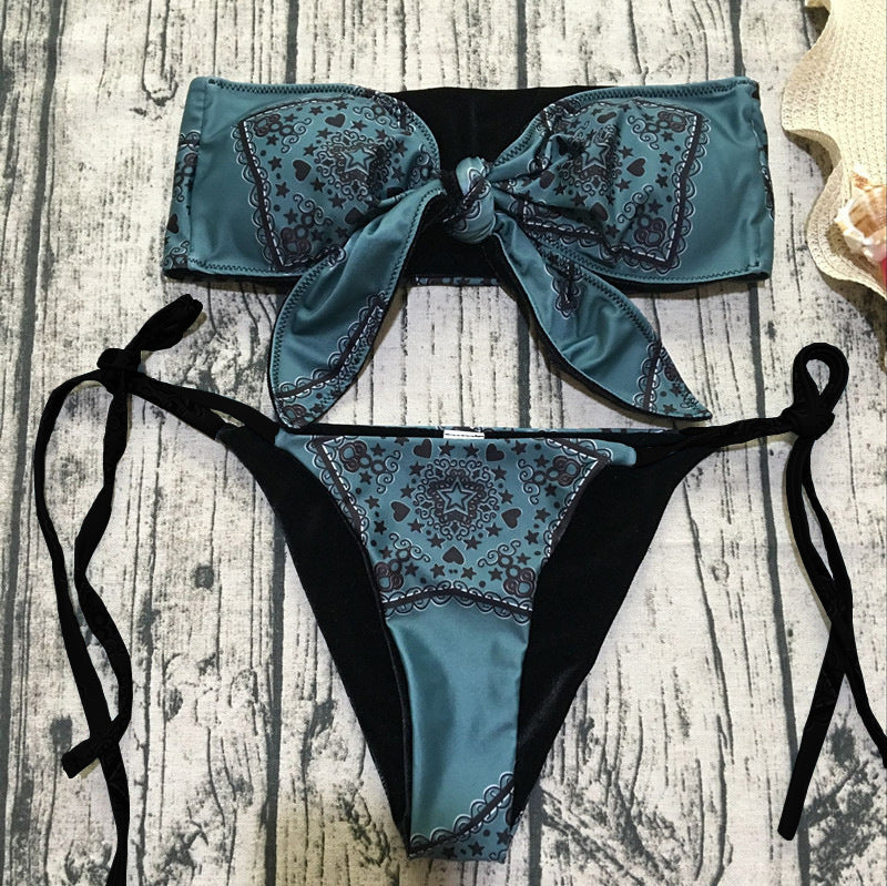 Damen Bandeau-Bikini mit verspieltem Knotendesign Echo Archiv