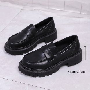 Damen klobige Loafer mit grober Profilsohle und Plateauabsatz Echoarchiv