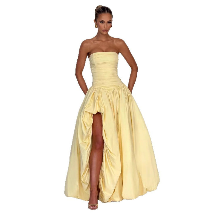 Damen Strapless Ballkleid mit hohem Schlitz und fließendem Rock Echo Archiv