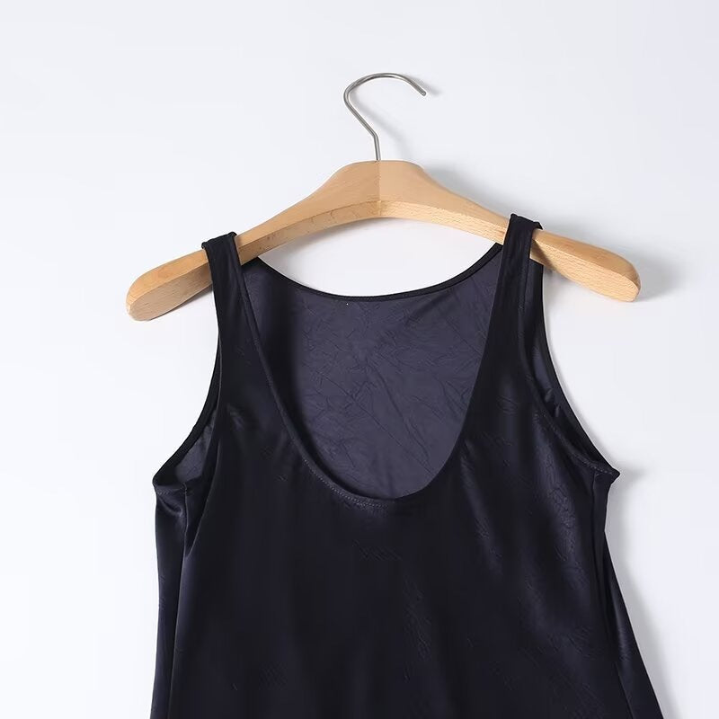 Damen Langes Seidenkleid mit elegantem Rückenausschnitt Echo Archiv