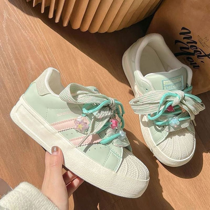 Damen Sportliche Sneakers mit einzigartigem Schnürsystem Echo Archiv