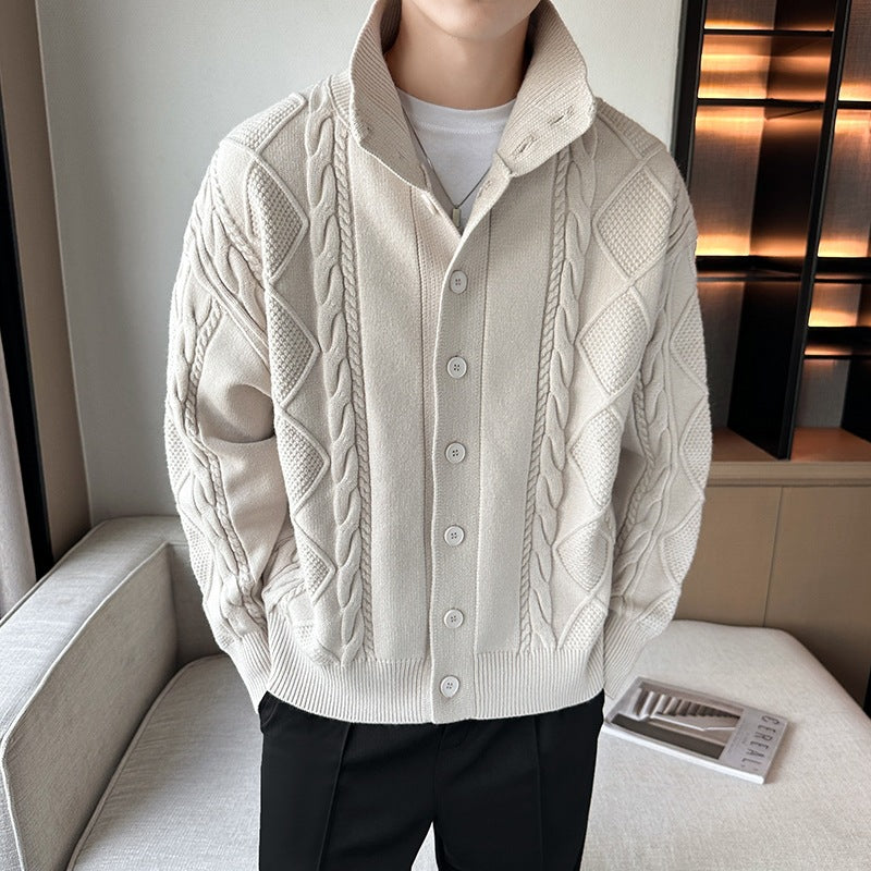 Herren modischer Strickjacke mit Zopfmuster und modernem Kragen Echoarchiv