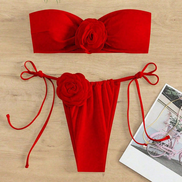 Damen Bandeau-Bikini mit dekorativen Blumenapplikationen Echo Archiv