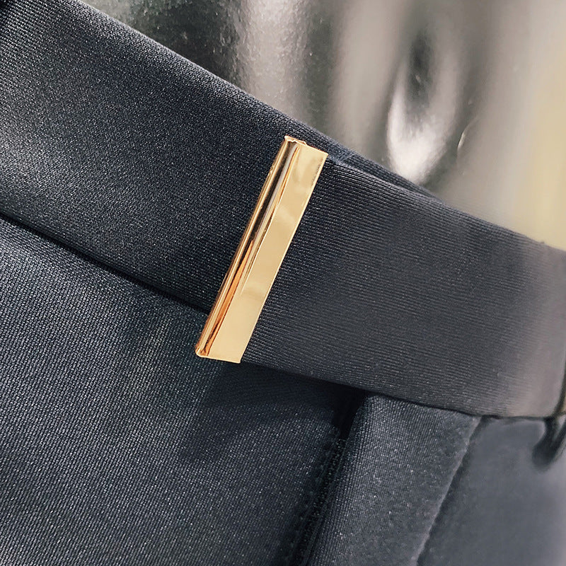 Herren nan schmale elegante Anzughose mit dezenter Goldschließe und Bügelfalte Echo Archiv