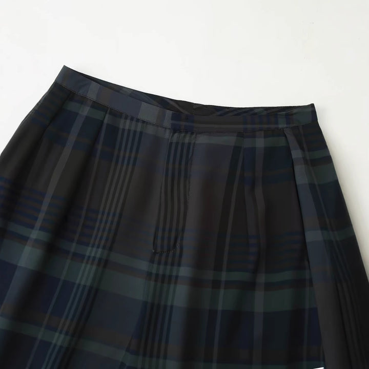 Damen Karottenhose mit modernem Karomuster und entspanntem Schnitt Echo Archiv