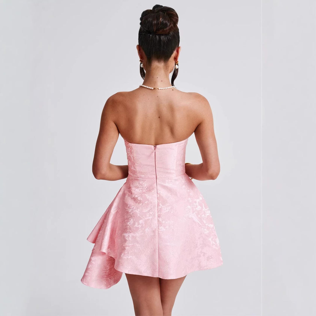 Damen Strapless Abendkleid mit asymmetrischem Saum und blütenförmigem Design Echo Archiv