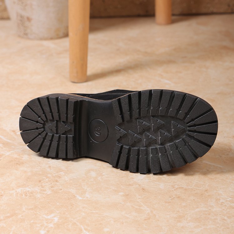 Damen Chunky Loafer im Mokassin‑Stil mit großer Zierschließe, Velours‑Optik und profilierter Gummisohle – Lioré