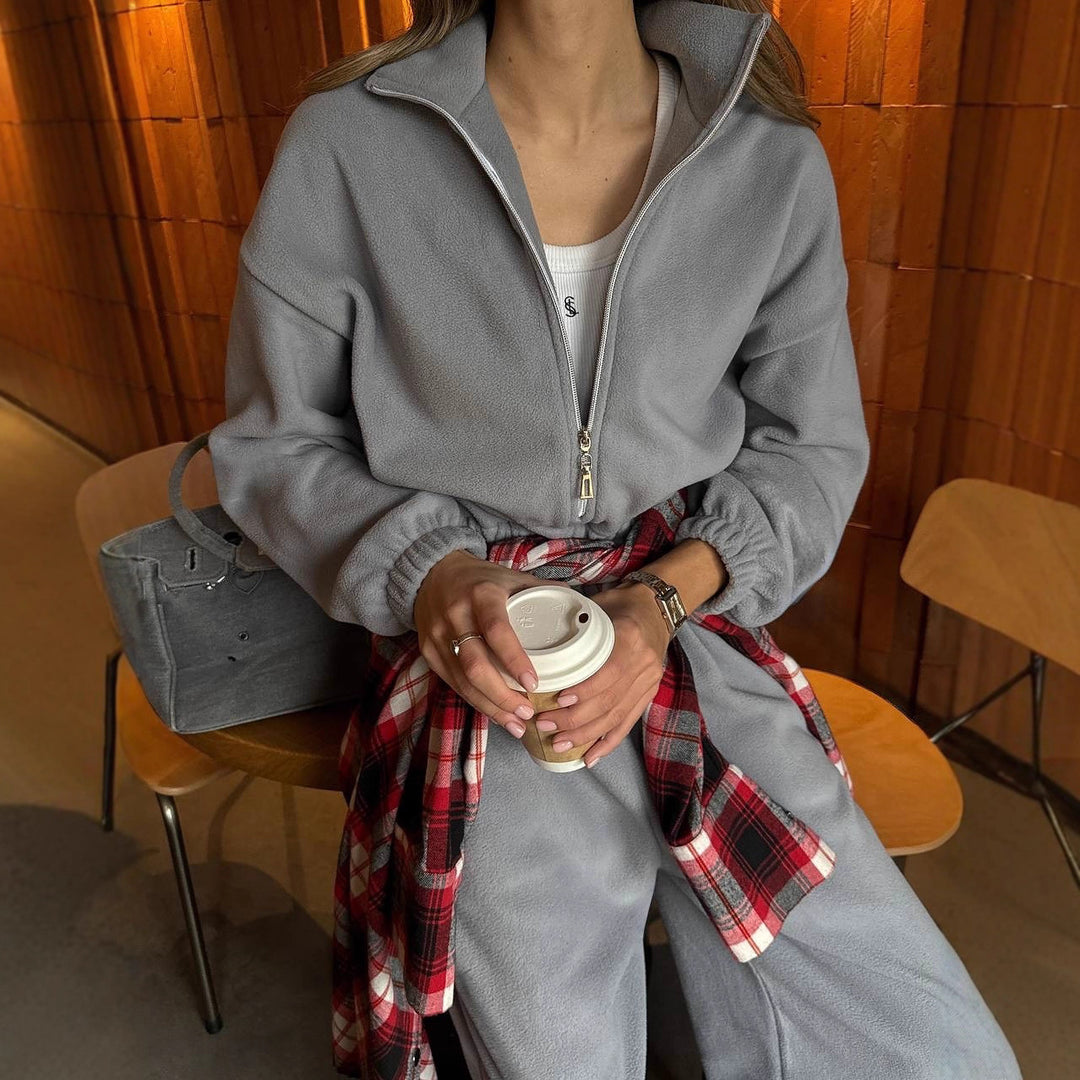 Damen Lässiger Fleece-Hausanzug mit Zip-Kapuze und elastischem Taillenbund – Avérine