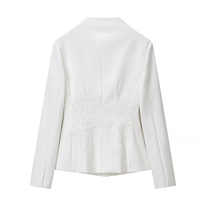 Damen taillierter Kurzblazer mit Stehkragen und floraler Ton-in-Ton-Stickerei Echo Archiv