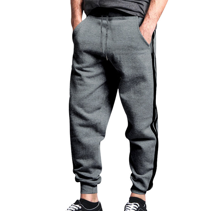 Herren Relaxed-Fit Jogginghose mit seitlichem Kontraststreifen, Elastikbund & Kordelzug – Sorevano