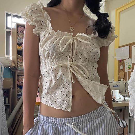 Damen Rüschenshirt mit tiefer Taille und Bindebändern Echo Archiv