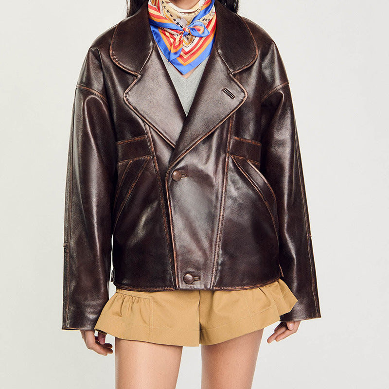 Damen Kurz geschnittene Oversize-Lederjacke mit Rundkragen und Pattentaschen Echo Archiv