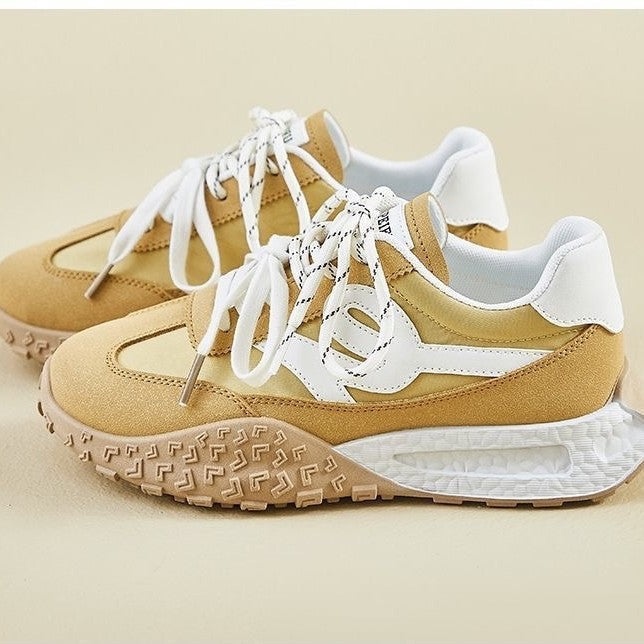 Damen Sportliche Sneakers mit innovativem Dämpfungssystem und flexibler Laufsohle Echo Archiv