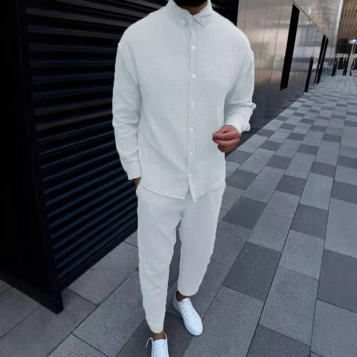 Herren Elegantes Langarmhemd mit strukturiertem Design und modischen Knopfdetails Echoarchiv