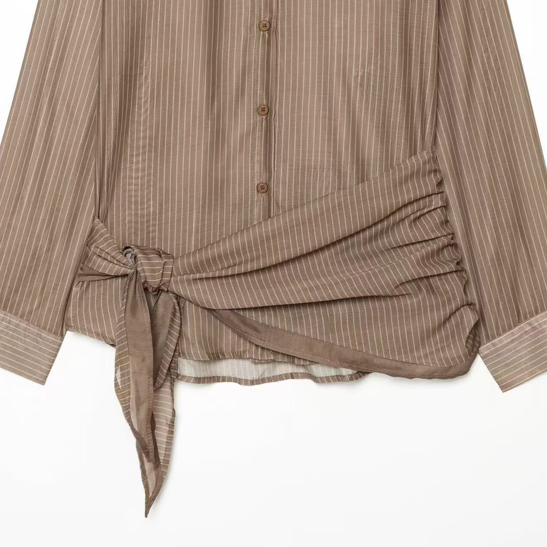 Damen Nadelstreifen-Seidenoptik-Bluse mit seitlicher Knotendetail Echoarchiv