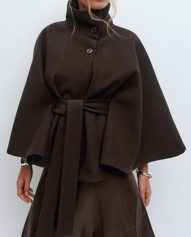 Damen Wickeljacke mit elegantem Stehkragen und weit geschnittenen Ärmeln Echoarchiv