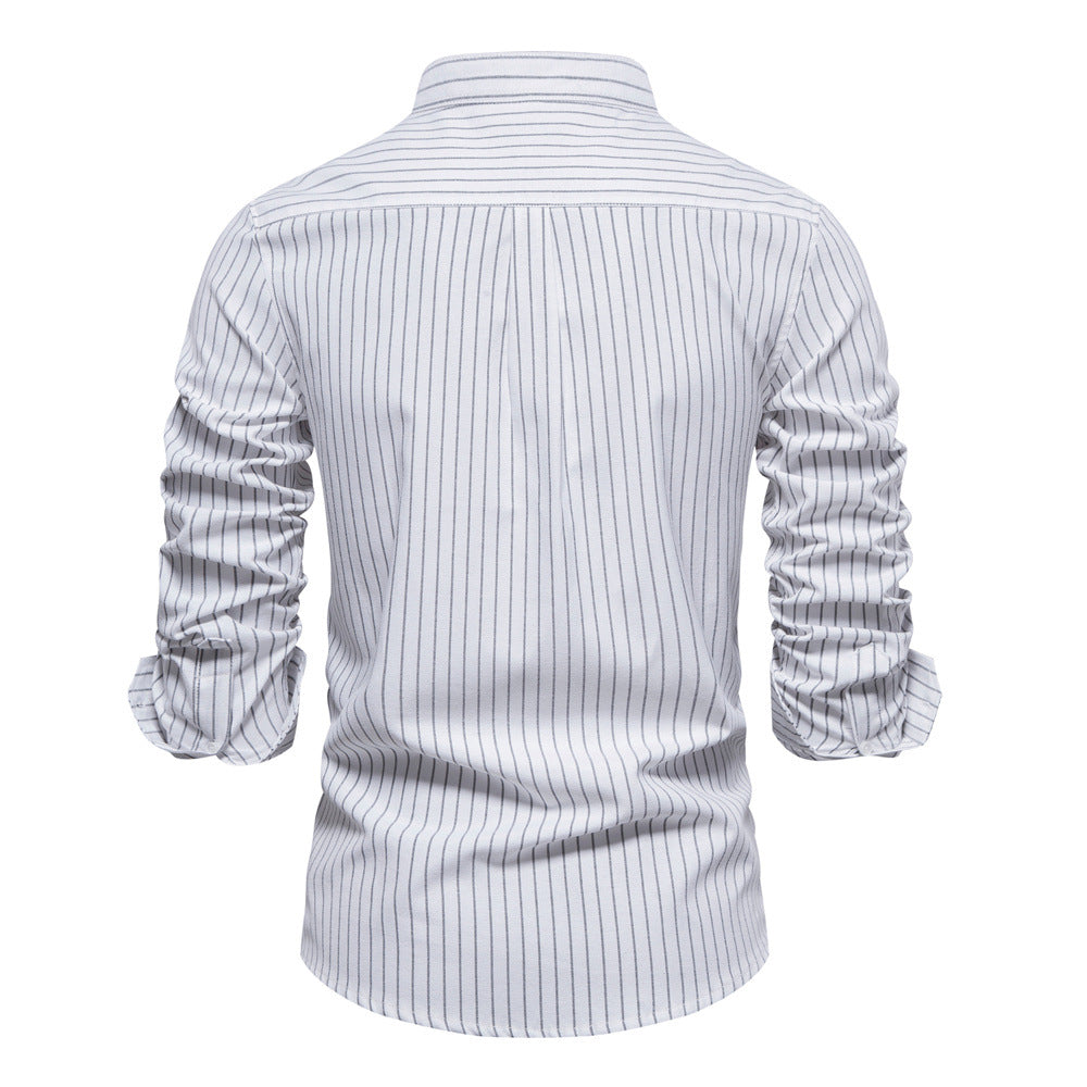 Herren gestreiftes Hemd im modischen Henley-Stil mit Brusttasche und rollbaren Ärmeln Echoarchiv