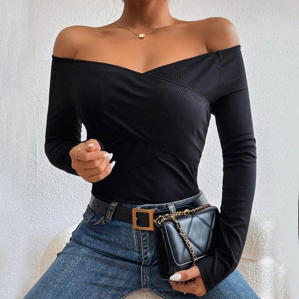 Damen schulterfreies Langarm-Rippstretch-Top mit Wickeloptik und figurbetonter Passform – Avérine
