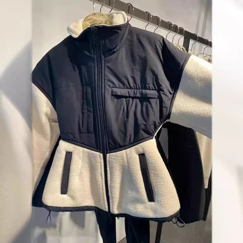 Damen Hybrid-Fleecejacke mit wattiertem Oberteil, Stehkragen und tailliertem Schößchen Echo Archiv