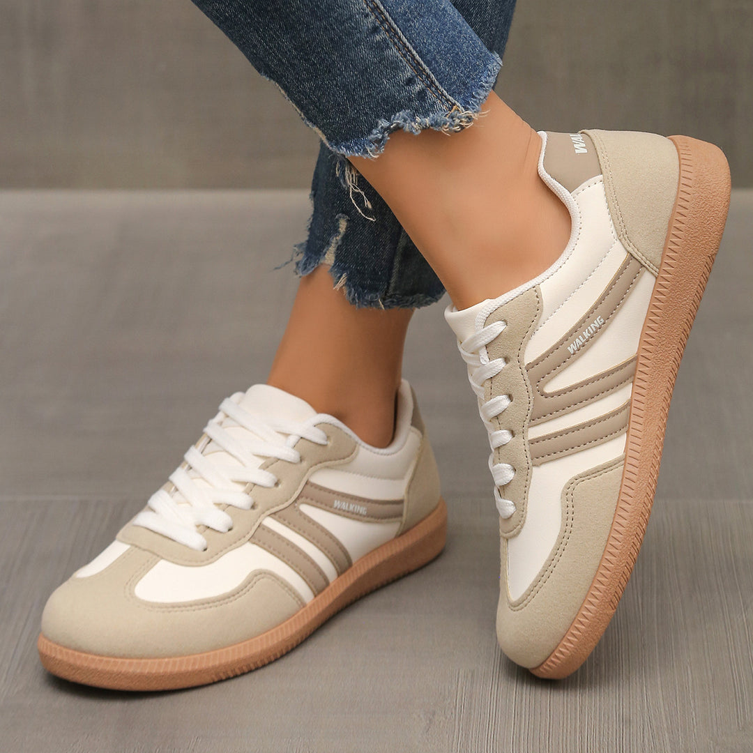 Damen Retro-Sneaker mit Gummisohle, leichtem Textilfutter und Komfortfußbett – Névara
