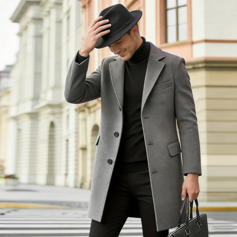 Herren nan eleganter City-Mantel aus Wollmix mit schmaler Silhouette, Reverskragen und Pattentaschen Echo Archiv