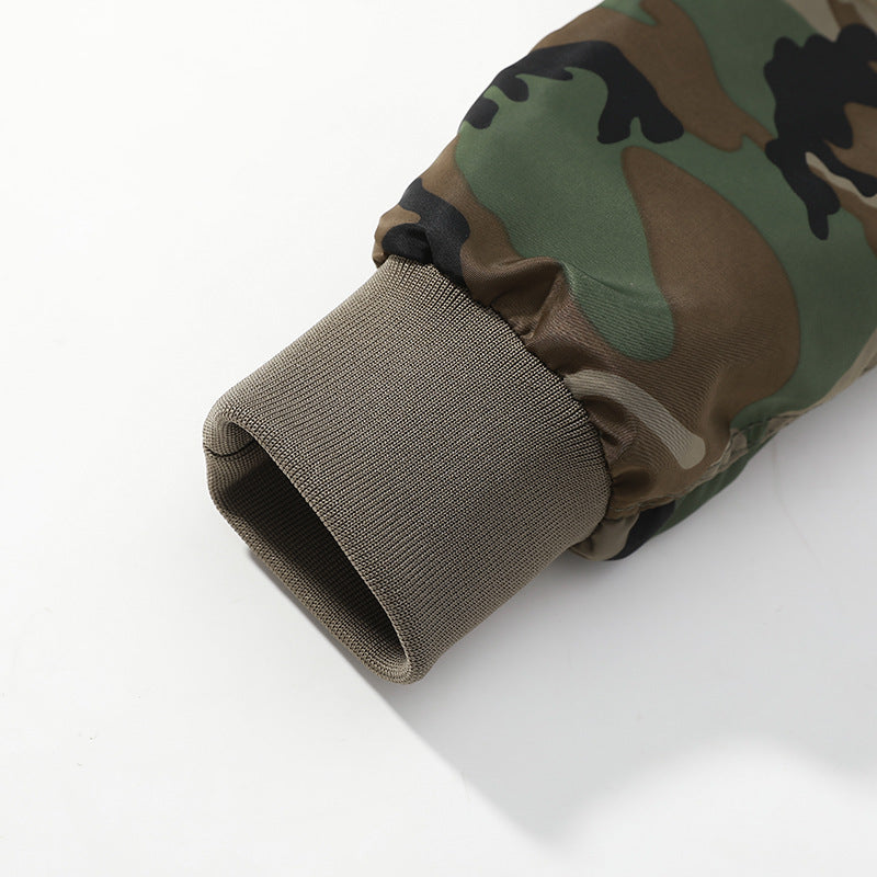 Herren Camouflage Piloten‑Bomberjacke mit Ärmeltasche, Utility‑Reißverschluss und gerippten Bündchen Echoarchiv