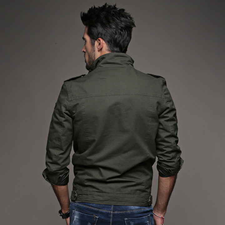 Herren robuste Baumwoll-Canvas Fieldjacke mit Stehkragen Pattentaschen und Military‑Patches Echo Archiv