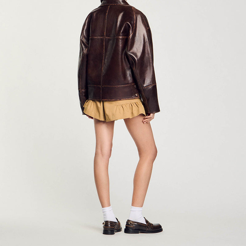 Damen Kurz geschnittene Oversize-Lederjacke mit Rundkragen und Pattentaschen Echo Archiv
